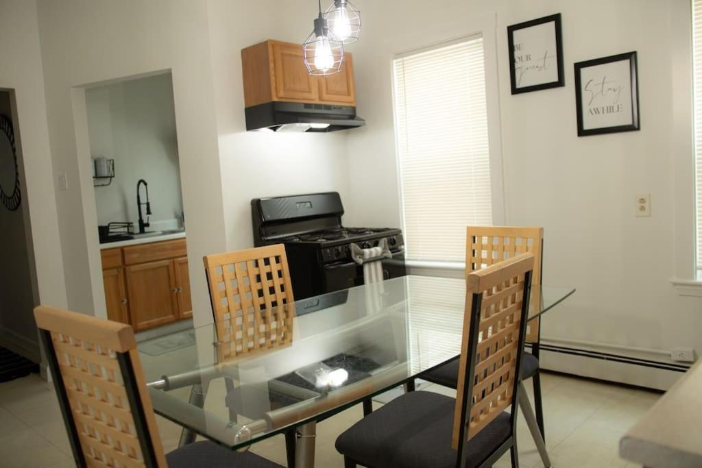 Appartamento Cozy Getaway Everett Esterno foto